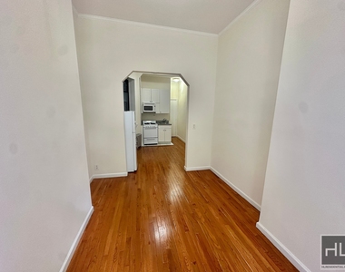East 38 Street - Photo Thumbnail 2