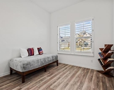 1724 Emmanuel Lane - Photo Thumbnail 20