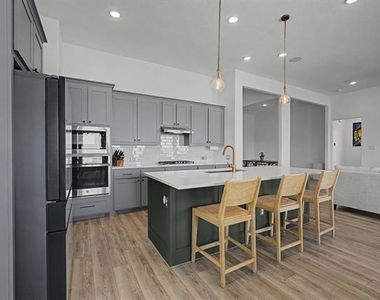 1724 Emmanuel Lane - Photo Thumbnail 10