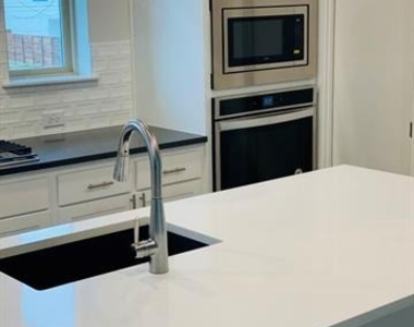 1802 Deacon Hill - Photo Thumbnail 8