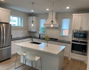 1802 Deacon Hill - Photo Thumbnail 34