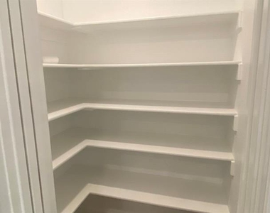 1802 Deacon Hill - Photo Thumbnail 11