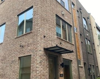 1802 Deacon Hill - Photo Thumbnail 1