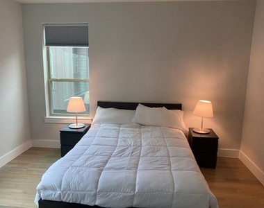 1802 Deacon Hill - Photo Thumbnail 17