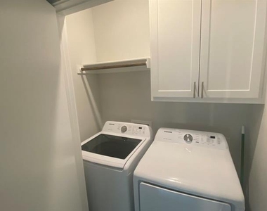 1802 Deacon Hill - Photo Thumbnail 14