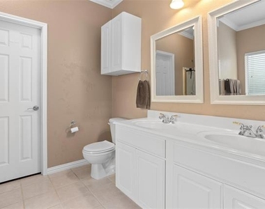 8432 Cactus Flower Drive - Photo Thumbnail 10