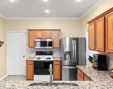 8432 Cactus Flower Drive - Photo Thumbnail 6
