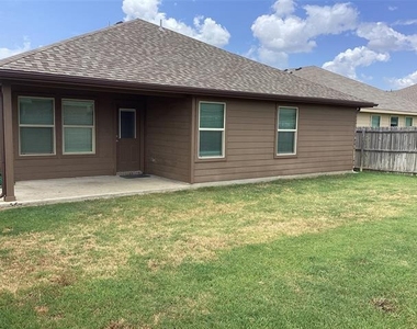 9104 Herringbone Drive - Photo Thumbnail 16