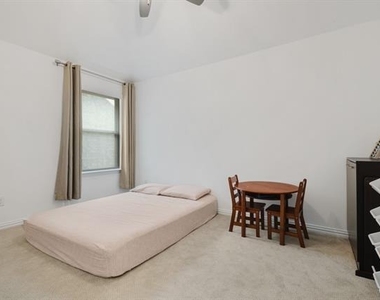 1208 16th Street - Photo Thumbnail 19