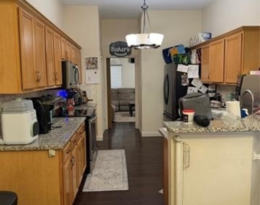 1137 Robin Circle - Photo Thumbnail 3