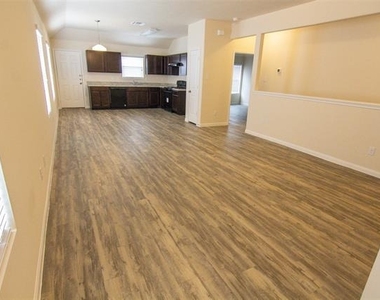 3924 Bonita Springs Drive - Photo Thumbnail 2