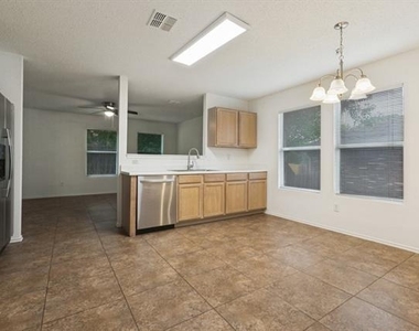 2508 Clear Brook Drive - Photo Thumbnail 9