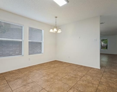 2508 Clear Brook Drive - Photo Thumbnail 11
