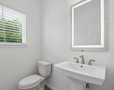 1312 Valley Street - Photo Thumbnail 4