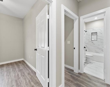 3907 Simonds Street - Photo Thumbnail 20