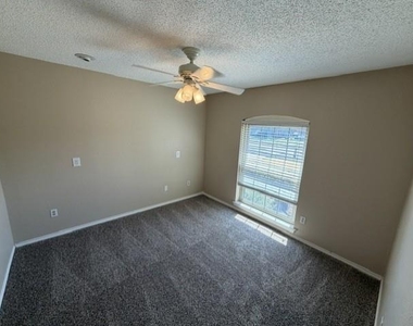 3504 Hilltop Lane - Photo Thumbnail 11