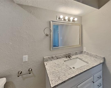 4212 Driscoll Drive - Photo Thumbnail 10