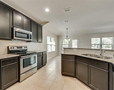 1900 Abby Creek Drive - Photo Thumbnail 5