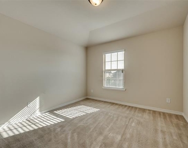 1900 Abby Creek Drive - Photo Thumbnail 21