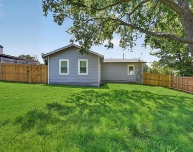 815 Wilson Drive - Photo Thumbnail 24