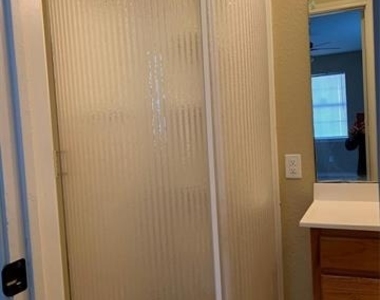 404 S Belknap Street - Photo Thumbnail 8