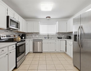 1507 River Hill Drive - Photo Thumbnail 11