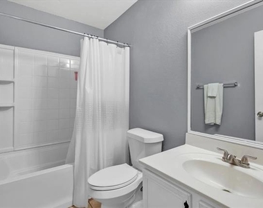 1110 Caroline Drive - Photo Thumbnail 36