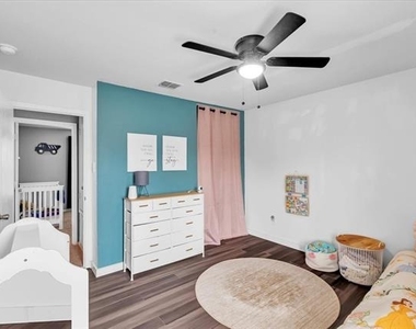 1110 Caroline Drive - Photo Thumbnail 35