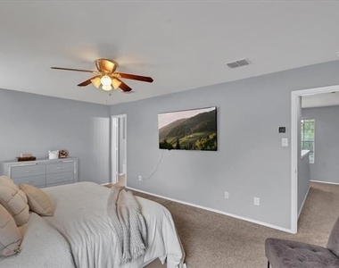 1110 Caroline Drive - Photo Thumbnail 25