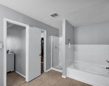1110 Caroline Drive - Photo Thumbnail 28