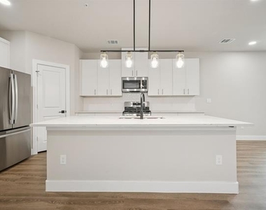 3438 Taas Drive - Photo Thumbnail 20