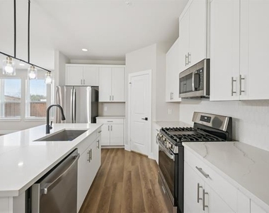 3438 Taas Drive - Photo Thumbnail 14