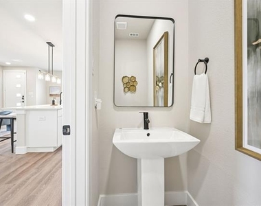 3438 Taas Drive - Photo Thumbnail 34