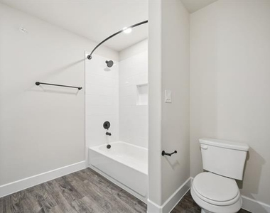 3438 Taas Drive - Photo Thumbnail 9