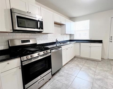 1903 Dryden Drive - Photo Thumbnail 4