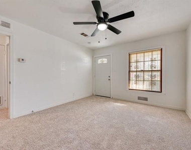 1233 Marion Avenue - Photo Thumbnail 2