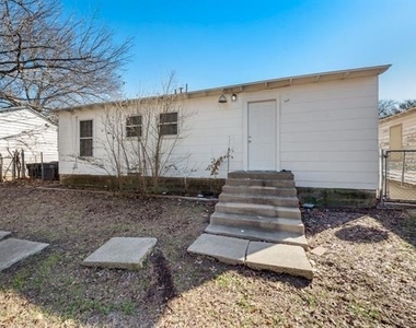 1233 Marion Avenue - Photo Thumbnail 13