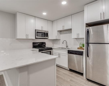 5444 Gaston Avenue - Photo Thumbnail 6