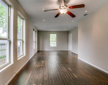 818 E Woodin Boulevard - Photo Thumbnail 8