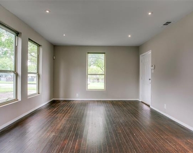 818 E Woodin Boulevard - Photo Thumbnail 7
