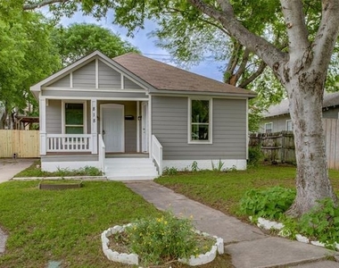 818 E Woodin Boulevard - Photo Thumbnail 2