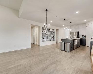 2059 Wimberley Drive - Photo Thumbnail 11