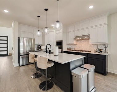 2059 Wimberley Drive - Photo Thumbnail 6