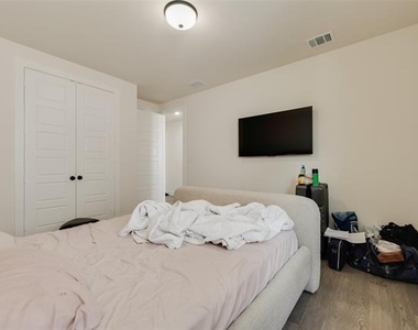 2059 Wimberley Drive - Photo Thumbnail 29