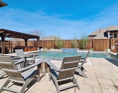 1761 Shavano Way - Photo Thumbnail 31