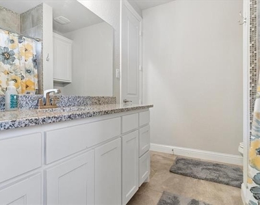 1761 Shavano Way - Photo Thumbnail 22