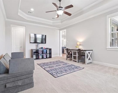 1761 Shavano Way - Photo Thumbnail 18