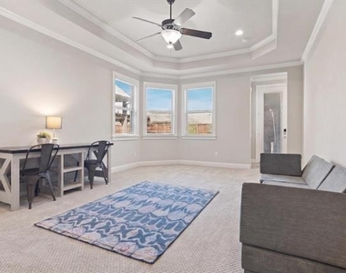 1761 Shavano Way - Photo Thumbnail 17