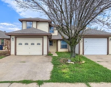 5210 Mountain Spring Trail - Photo Thumbnail 1