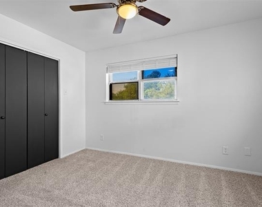2806 Spring Valley Drive - Photo Thumbnail 19